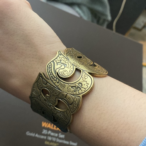 Lucky Brand Peace Cuff - Picture 2 of 5